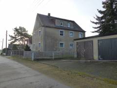 Vorschau Objekt: Haus- und Garagenansicht 