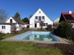 Vorschau Objekt: Haus und Pool Ansicht 