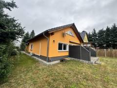 Vorschau Objekt: Haus und Grundstücksansicht 