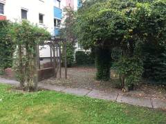 Vorschau Objekt: Sitzfläche hinter dem Haus 