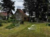 Vorschau Objekt: Haus und Grundstücksansicht 
